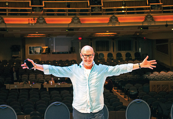 88069vicnewsVN-20160407tomdiamond-8PApr1316